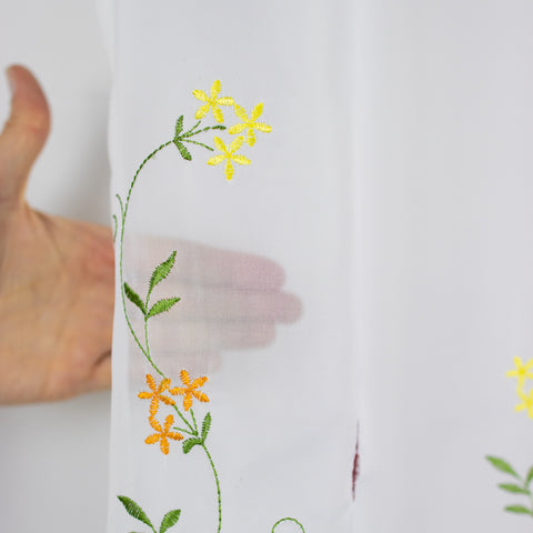 Scheibengardine bestickt mit Schmetterling und Blumen HxB 48x140cm